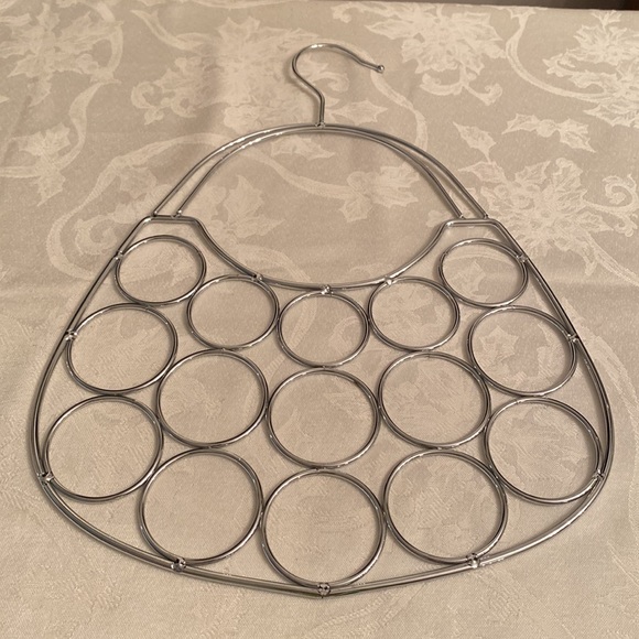 SCARF HOLDER HANGER - Picture 2 of 3